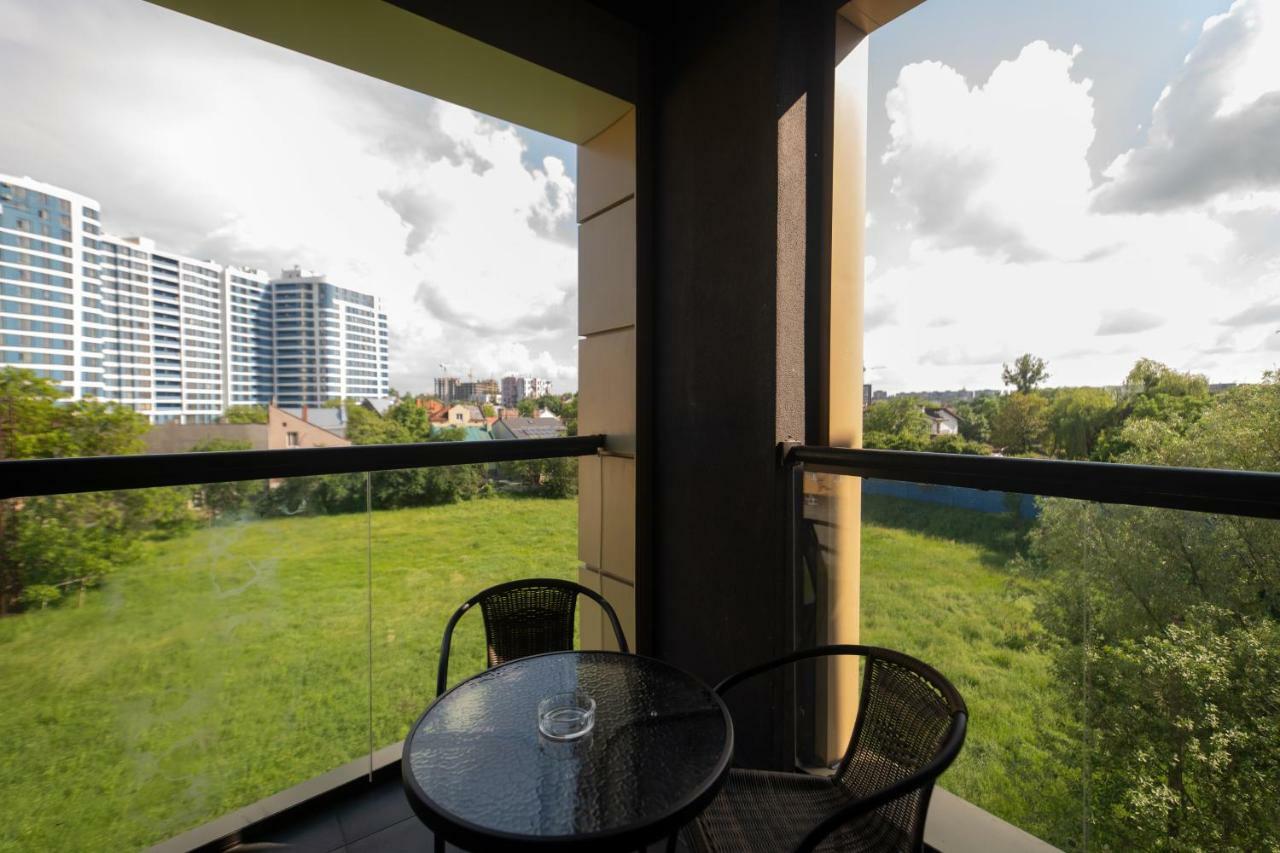 Avalonrestapartments ลวีฟ ภายนอก รูปภาพ