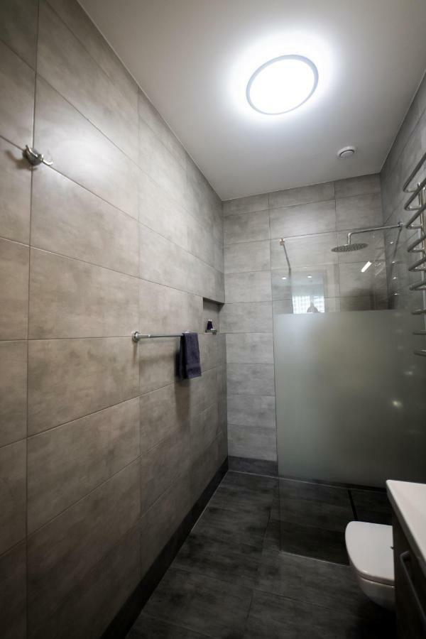 Avalonrestapartments ลวีฟ ภายนอก รูปภาพ
