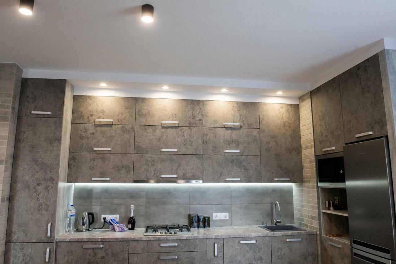 Avalonrestapartments ลวีฟ ภายนอก รูปภาพ